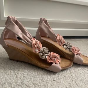 Patrizia Wedge Blush Pink Leather Flower Sandals